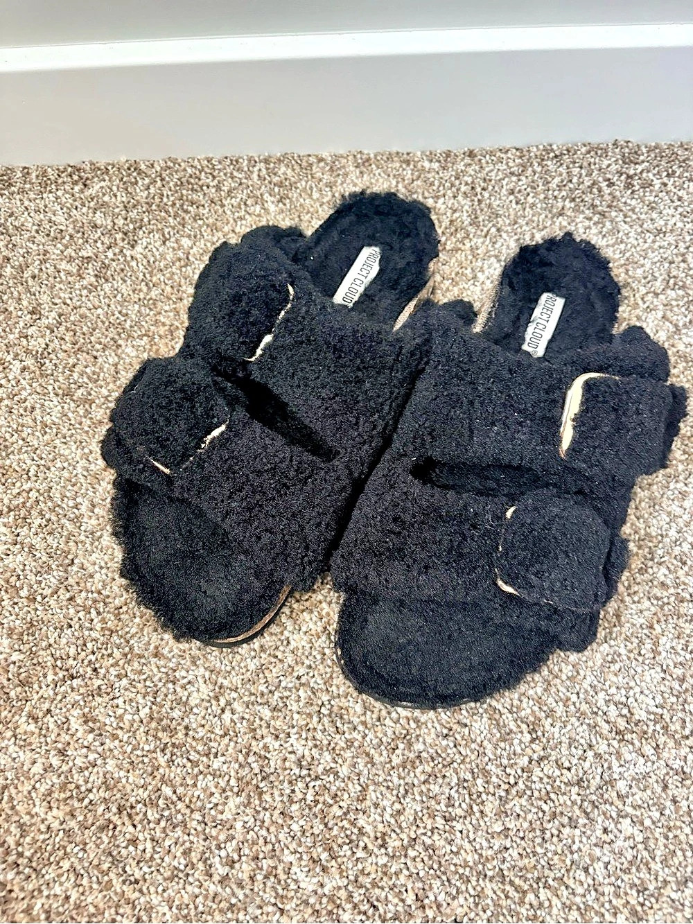 Project Cloud Fuzzy Buckle Sandals